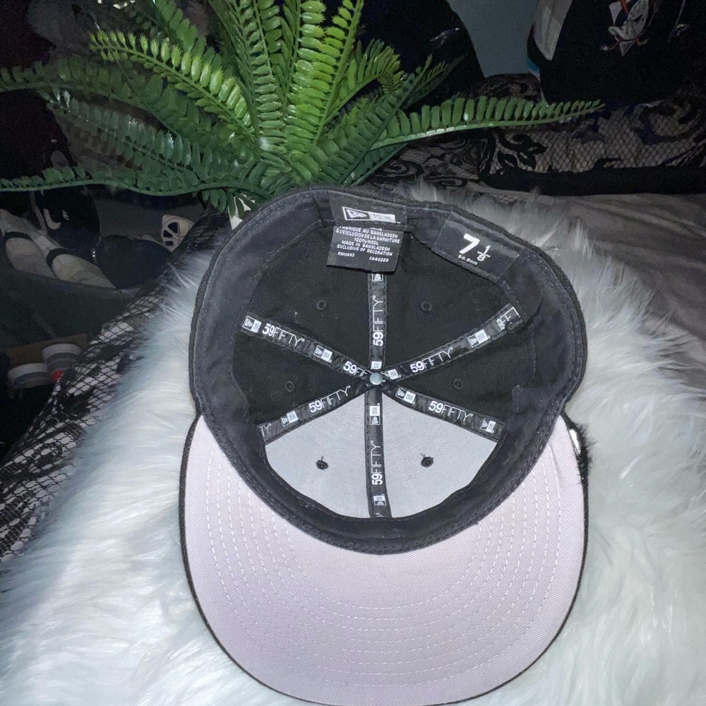 Like new RDS hat 7 1/8 - Picture 5 of 6